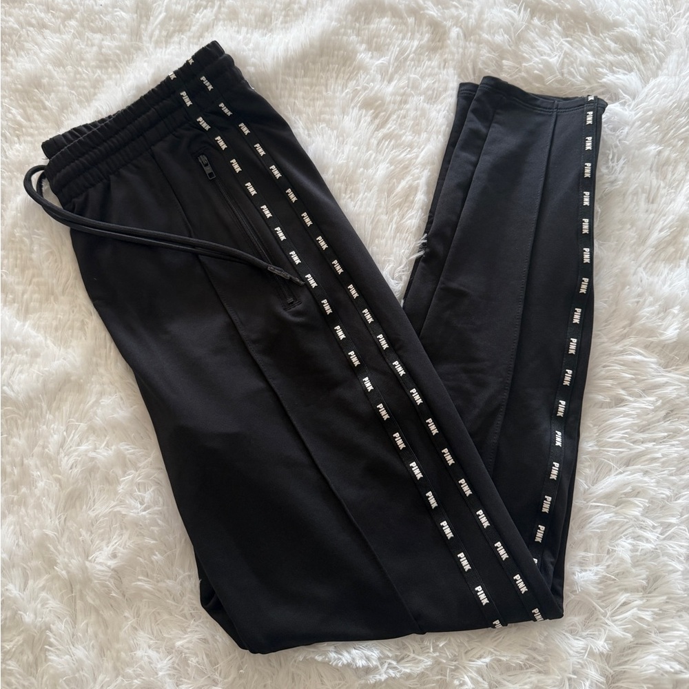 🆕 PINK VS Active Black Joggers